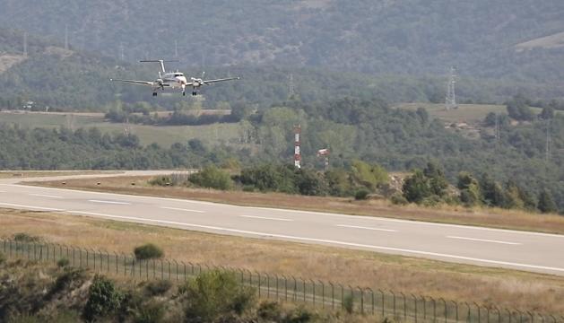 España autoriza los vuelos comerciales en el aeropuerto de la Seu
