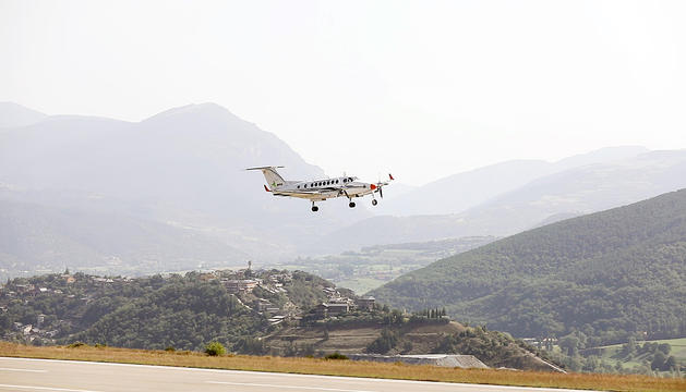 Avió Aeroport Andorra La Seu EFA